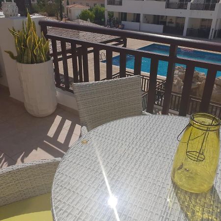 Stunning Apartment C106 With Balcony Looking Over Pool Peyia Esterno foto