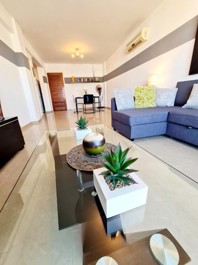 Stunning Apartment C106 With Balcony Looking Over Pool Peyia Esterno foto