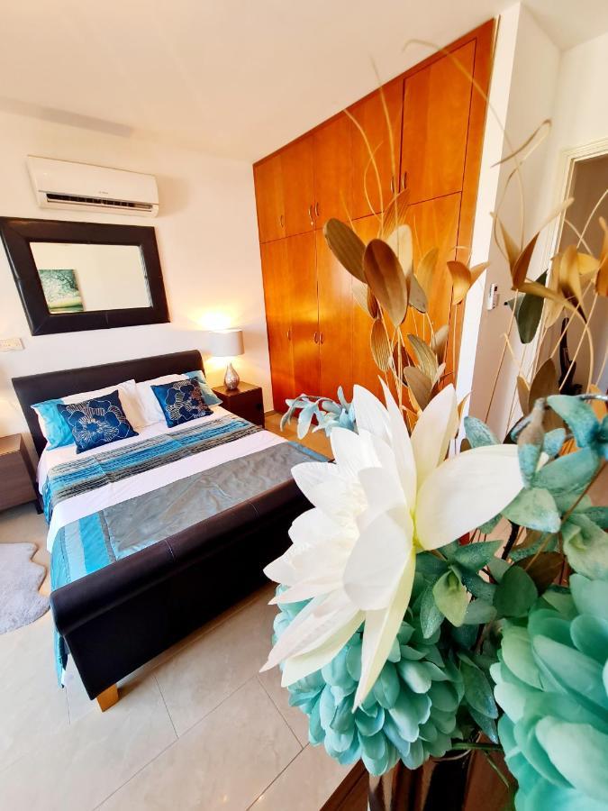 Stunning Apartment C106 With Balcony Looking Over Pool Peyia Esterno foto