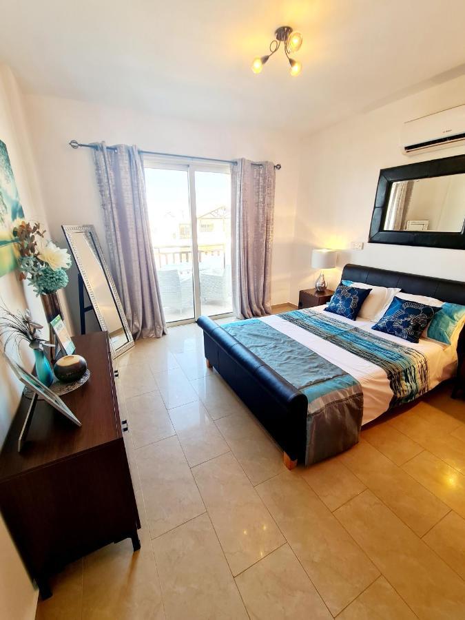 Stunning Apartment C106 With Balcony Looking Over Pool Peyia Esterno foto
