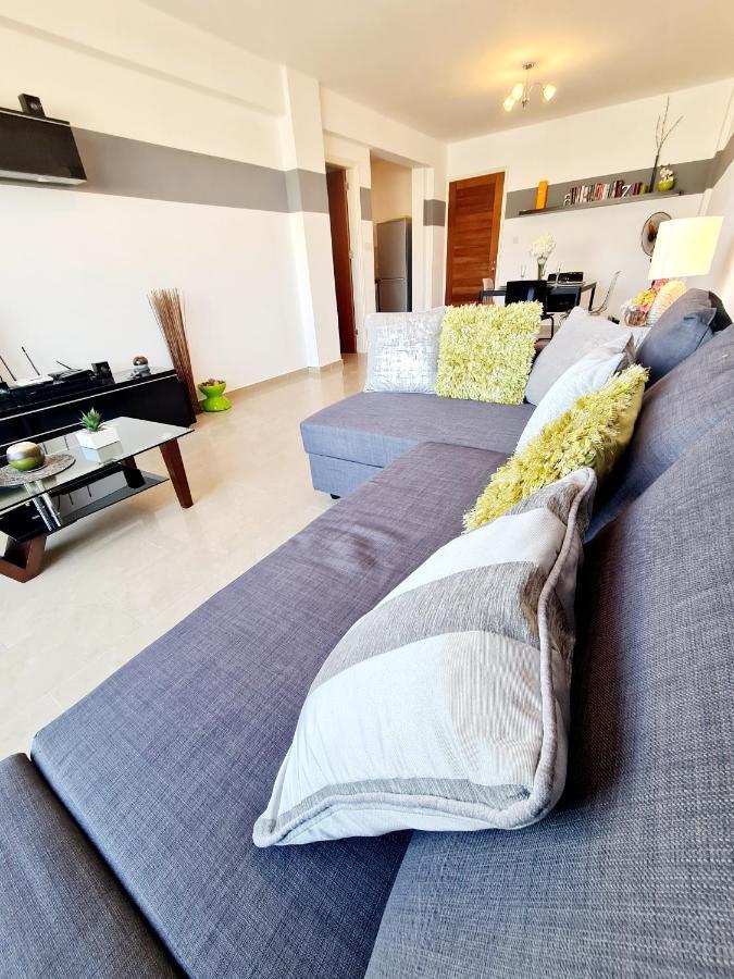 Stunning Apartment C106 With Balcony Looking Over Pool Peyia Esterno foto