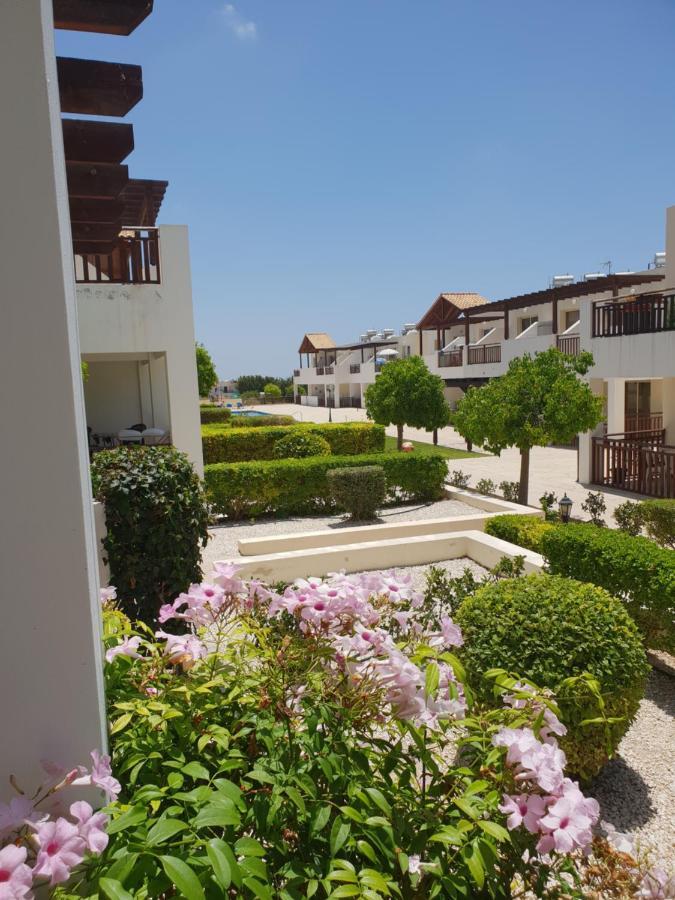 Stunning Apartment C106 With Balcony Looking Over Pool Peyia Esterno foto